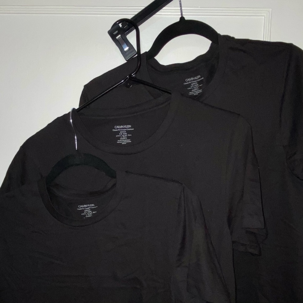 Calvin Klein Classic Fit T-Shirt Small New